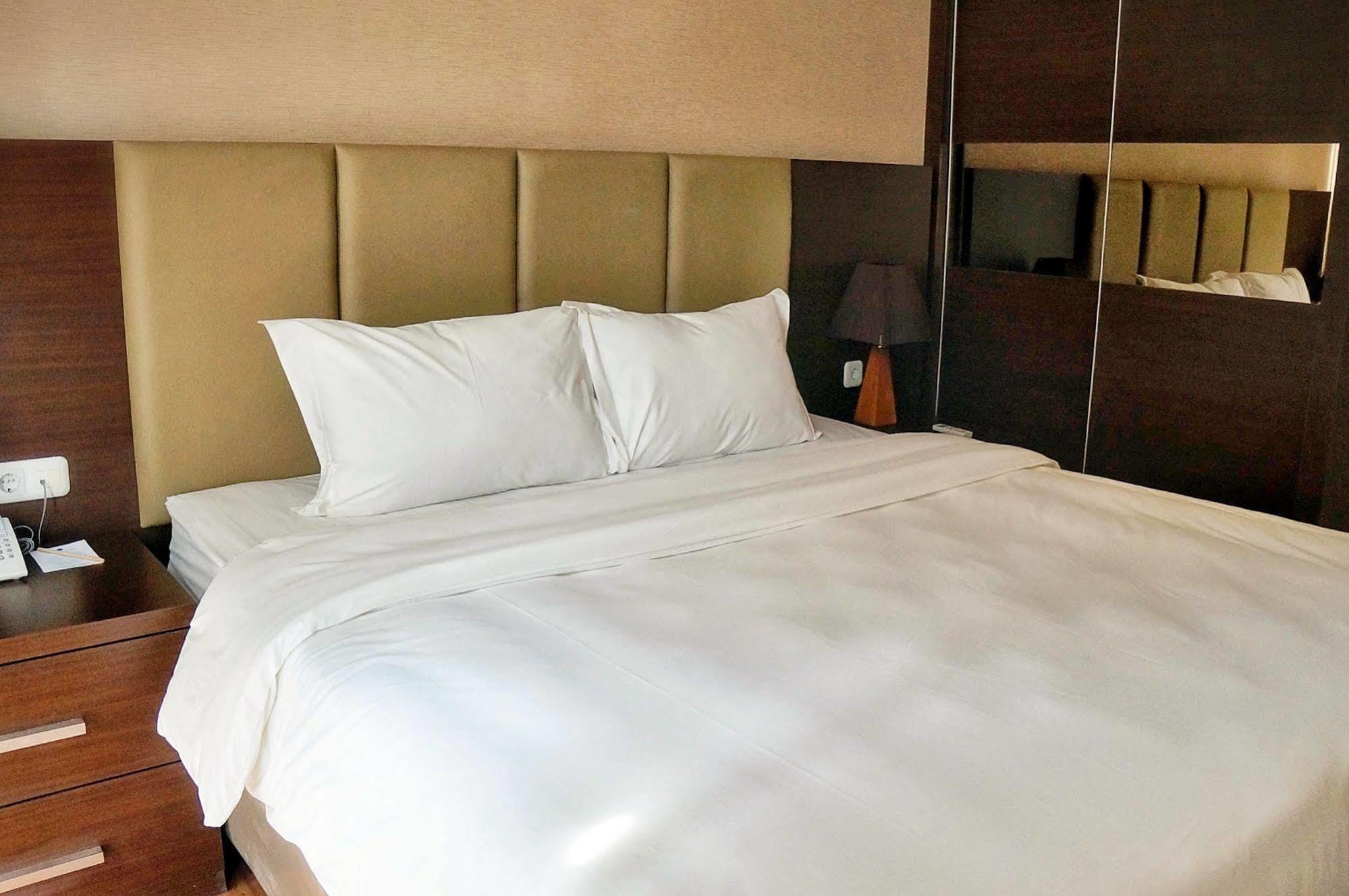 Royal Suite Condotel Medan Ngoại thất bức ảnh